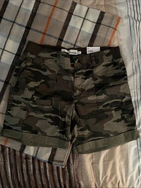 Sonoma Olive Green Camo Roll-Cuff Utility Shorts